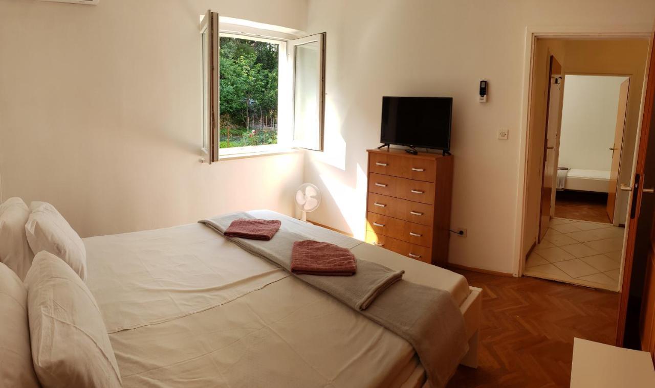 Pine Tree Apartment Ragusa Esterno foto